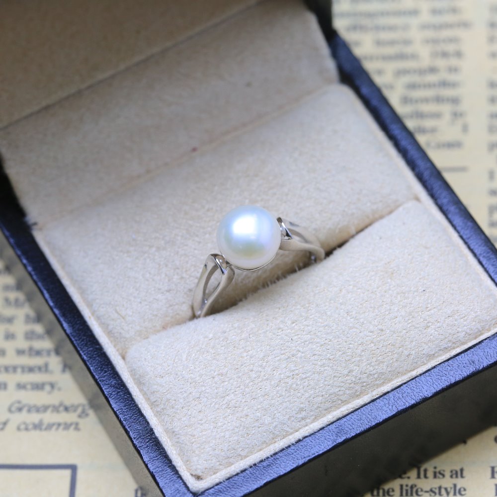 Bague en argent perle naturelle